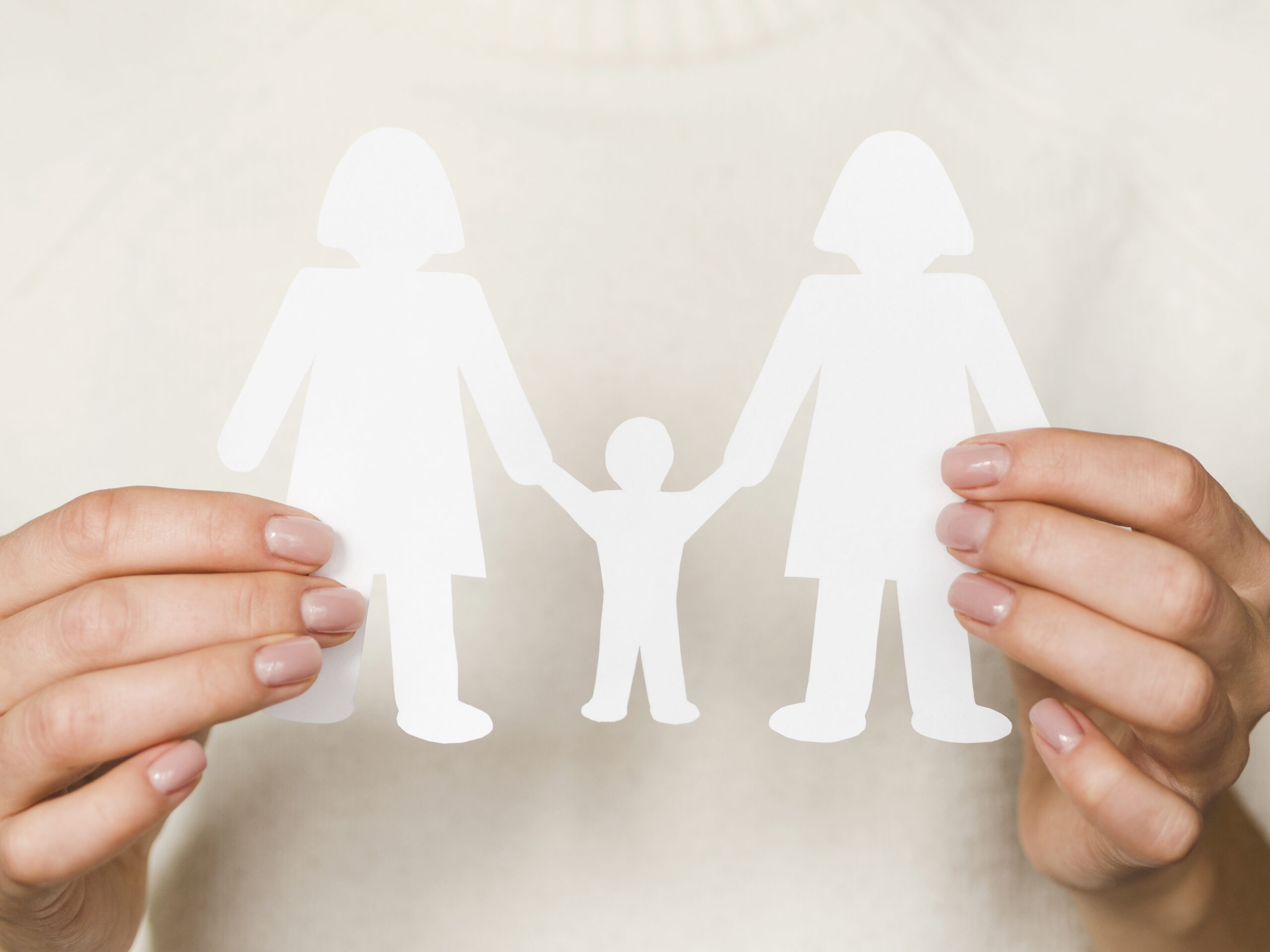 La importancia de los derechos y reconocimiento en las relaciones familiares.