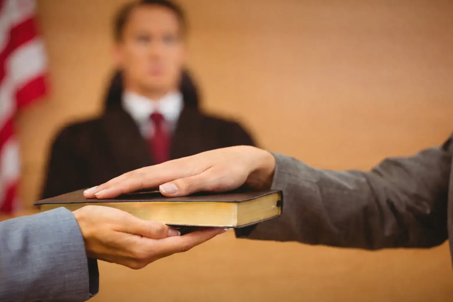 Fe pública notarial en Guatemala y seguridad jurídica en actos notariales